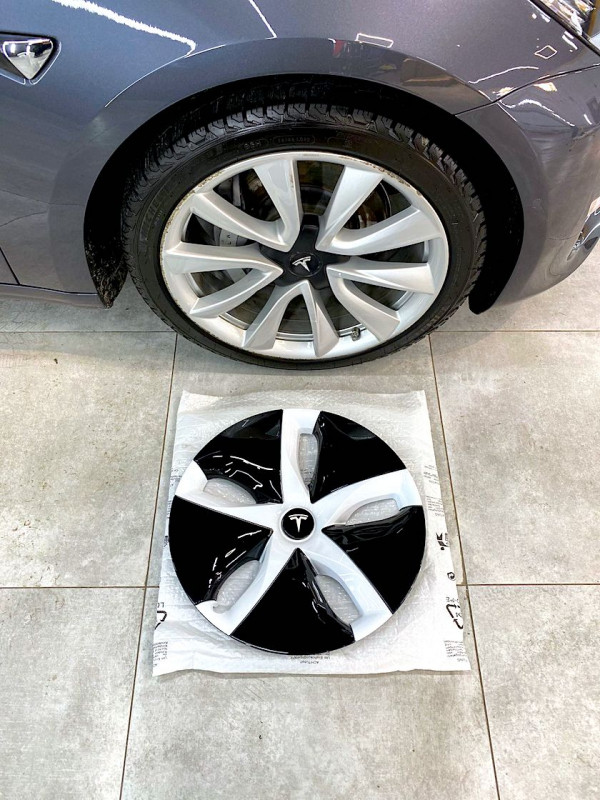 Колпак колесный (18 дюймов) Tesla Model 3