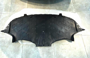 Защита днища заднего бампера Tesla Model 3