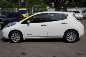 Nissan Leaf S