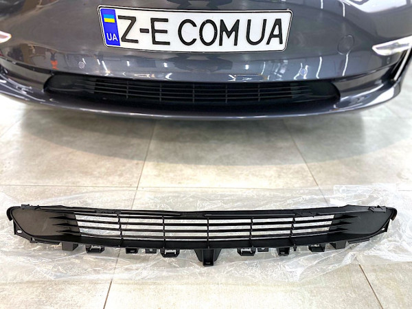 Решетка бампера переднего декоративная (гриль) Tesla Model 3
