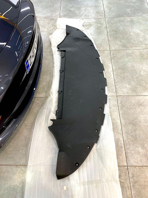 Защита нижняя переднего бампера Tesla Model 3